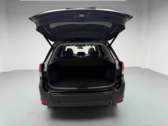 2024 Subaru Forester V Рестайлинг, чёрный, 3394000 рублей - вид 9