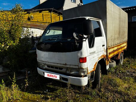 1997 Toyota Toyoace, белый, 450000 рублей, вид 1