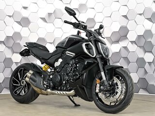 Ducati Diavel V4