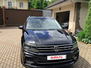 2020 Volkswagen Tiguan II, чёрный, 2500000 рублей, вид 3