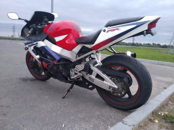 2001 Honda CBR 929RR Fireblade, белый, 340000 рублей - вид 3