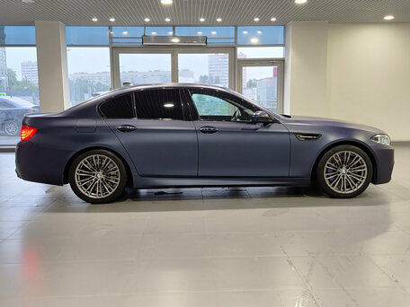 2013 BMW M5 V (F10), синий, 3500000 рублей, вид 4