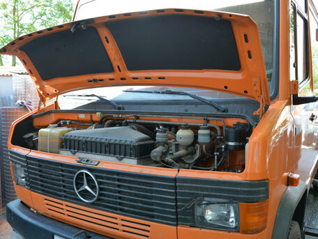 1995 Mercedes-Benz Vario, жёлтый, 5000000 рублей, вид 5