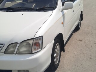 2000 Toyota Gaia, белый, 525000 рублей, вид 1