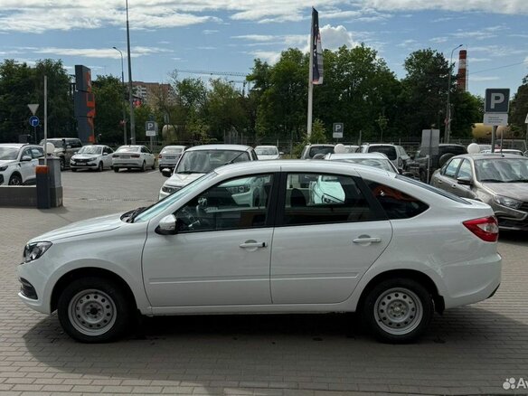 2026 Lada (ВАЗ) Granta I Рестайлинг, белый - вид 8