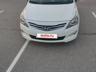 2015 Hyundai Solaris I Рестайлинг, белый, 1150000 рублей, вид 2
