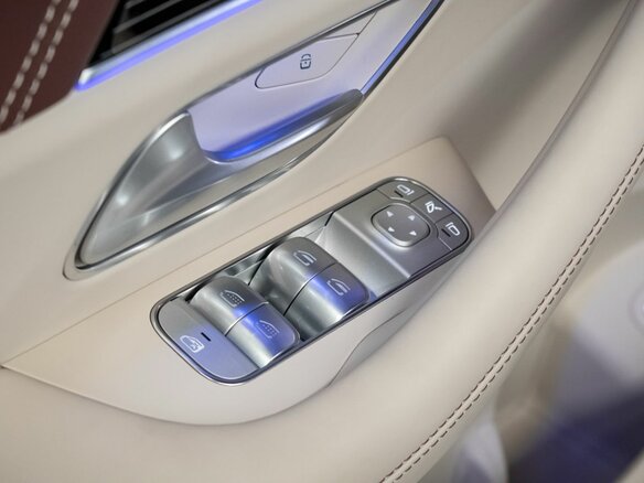 2023 Mercedes-Benz Maybach GLS 600 I Рестайлинг, чёрный, 20594000 рублей - вид 24