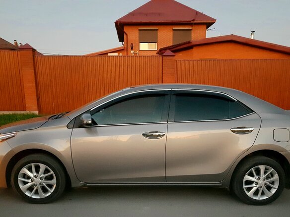 2014 Toyota Corolla XI (E160, E170, E180), золотистый, 1800000 рублей - вид 16