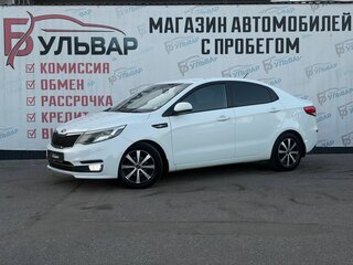 2016 Kia Rio III Рестайлинг, белый, 1010000 рублей, вид 3