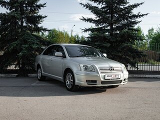 Toyota Avensis II