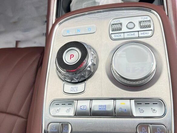 2025 Genesis G90 II, чёрный, 19100000 рублей - вид 13
