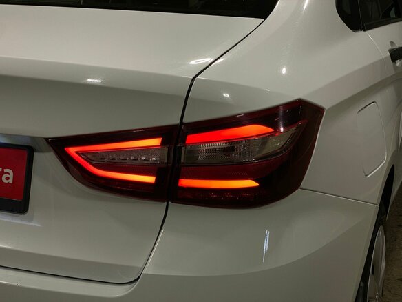 2023 Lada (ВАЗ) Vesta I Рестайлинг (NG), белый, 1120000 рублей - вид 8