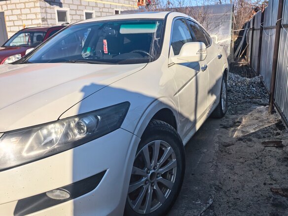 2012 Honda Crosstour I, белый, 1450000 рублей