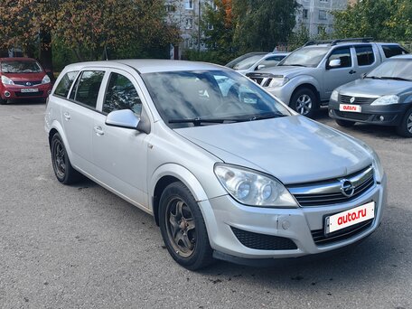 2013 Opel Astra H Рестайлинг, серебристый, 420000 рублей, вид 3