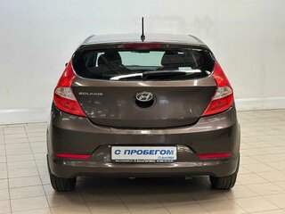 2016 Hyundai Solaris I Рестайлинг, коричневый, 780000 рублей, вид 3