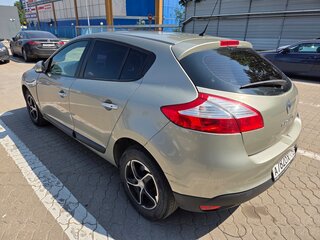 2013 Renault Megane III Рестайлинг, бежевый, 514000 рублей, вид 3