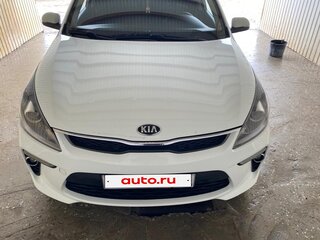 2017 Kia Rio IV, белый, 1200000 рублей, вид 1