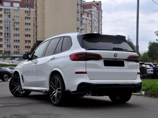 2018 BMW X5 30d IV (G05/G18), белый, 5900000 рублей, вид 3