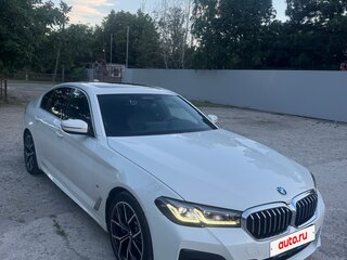 2021 BMW 5 серии 530i VII (G30/G31/G38) Рестайлинг, белый, 5649000 рублей, вид 3