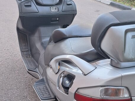 2004 Suzuki Burgman (SkyWave) 650, серый, 310000 рублей, вид 4