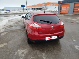 2012 Renault Megane III, красный, 710000 рублей, вид 4