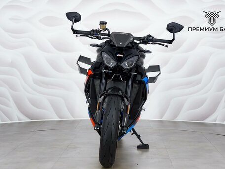 2025 BMW M 1000 R, чёрный, 2899000 рублей, вид 4