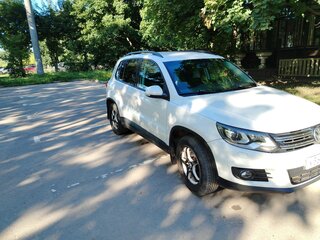 2011 Volkswagen Tiguan I Рестайлинг, белый, 1000000 рублей, вид 2
