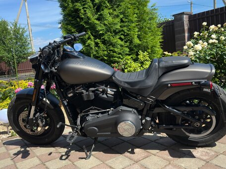 2019 Harley-Davidson Fat Bob, зелёный, 1400000 рублей, вид 2