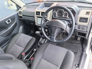 2008 Mitsubishi Pajero Mini II, белый, 749000 рублей, вид 5