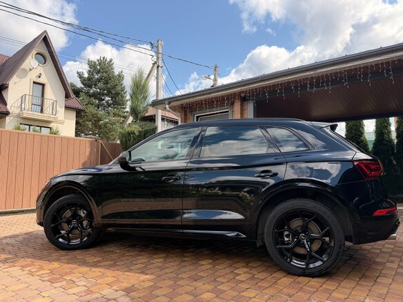 2021 Audi Q5 L 45 TFSI II (FY) Рестайлинг, чёрный, 4350000 рублей - вид 9
