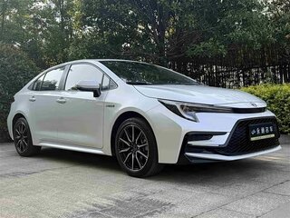 2022 Toyota Levin XII (E210) Рестайлинг, белый, 1960000 рублей, вид 3