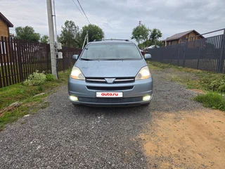 2004 Toyota Sienna II, серый, 1070000 рублей, вид 1