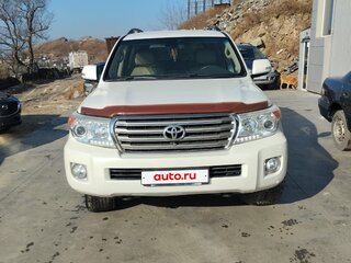 2012 Toyota Land Cruiser 200 Series Рестайлинг 1, белый, 3600000 рублей, вид 2