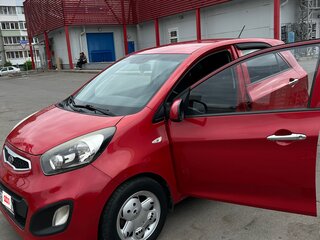 2014 Kia Picanto II, красный, 680000 рублей, вид 1
