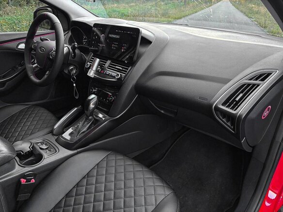 2013 Ford Focus III, красный, 975000 рублей - вид 12