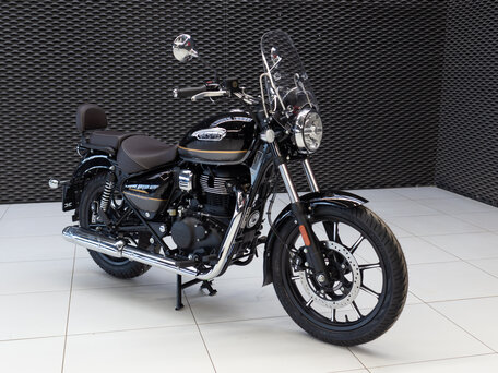 2026 Royal Enfield Meteor, чёрный, 528000 рублей, вид 5