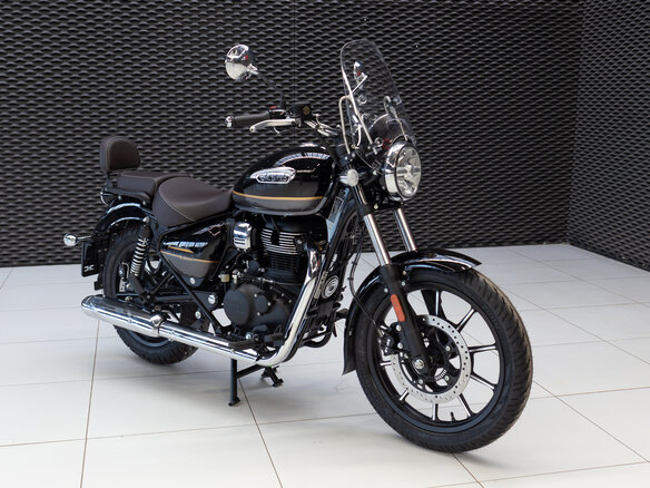 2026 Royal Enfield Meteor, чёрный, 528000 рублей - вид 4