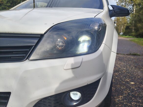 2012 Opel Astra H Рестайлинг, белый, 480000 рублей - вид 12