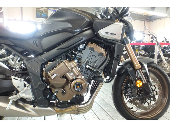 2025 Honda CB 650R, чёрный, 1125000 рублей - вид 5