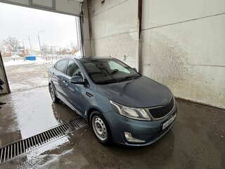 2012 Kia Rio 5-speed III, голубой, 655000 рублей, вид 3