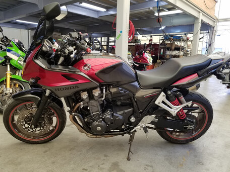 2015 Honda CB 1300, красный, 766700 рублей, вид 2