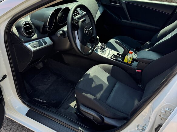 2011 Mazda 3 II (BL), белый - вид 10