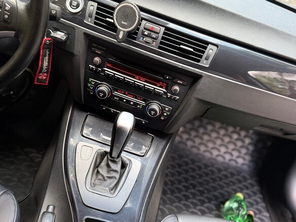 2009 BMW 3 серии 320i V (E90/E91/E92/E93) Рестайлинг, чёрный - вид 20