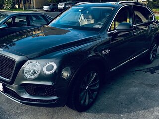 2018 Bentley Bentayga I, серый, 11990000 рублей, вид 3