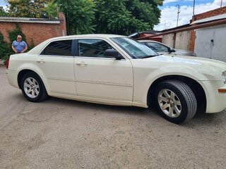 2005 Chrysler 300C I, белый, 630000 рублей, вид 4