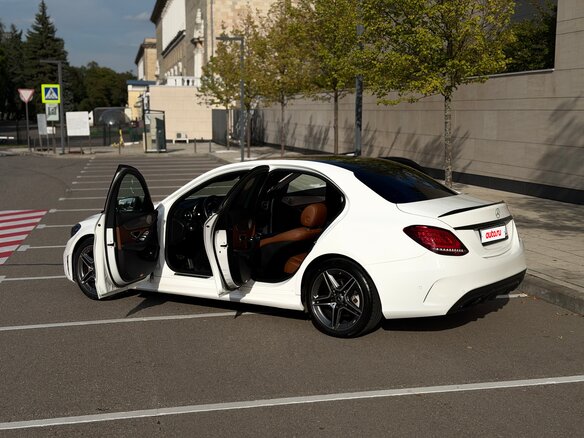 2020 Mercedes-Benz C-Класс 180 IV (W205) Рестайлинг, белый - вид 3