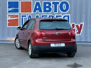 2008 Volkswagen Golf V, красный, 400000 рублей, вид 4