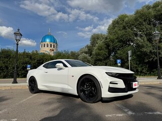 2019 Chevrolet Camaro VI Рестайлинг, белый, 3300000 рублей, вид 4