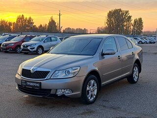 2011 Skoda Octavia II (A5) Рестайлинг, серый, 600000 рублей, вид 1