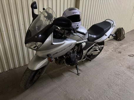 2000 Suzuki Bandit 1200, серебристый, 370000 рублей, вид 3